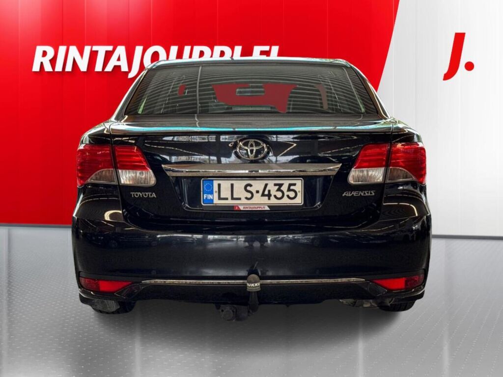 Toyota Avensis 2013 Musta