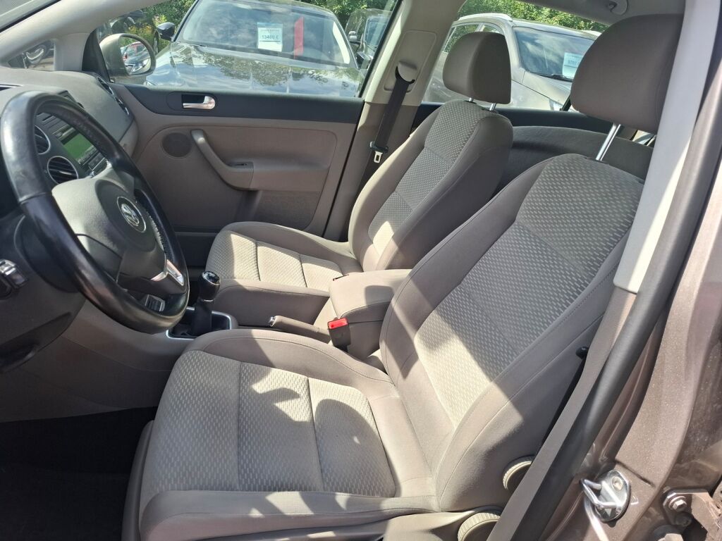 Volkswagen Golf Plus 2012 Ruskea (beige)