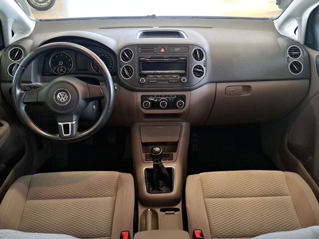 Volkswagen Golf Plus 2012 Ruskea (beige)