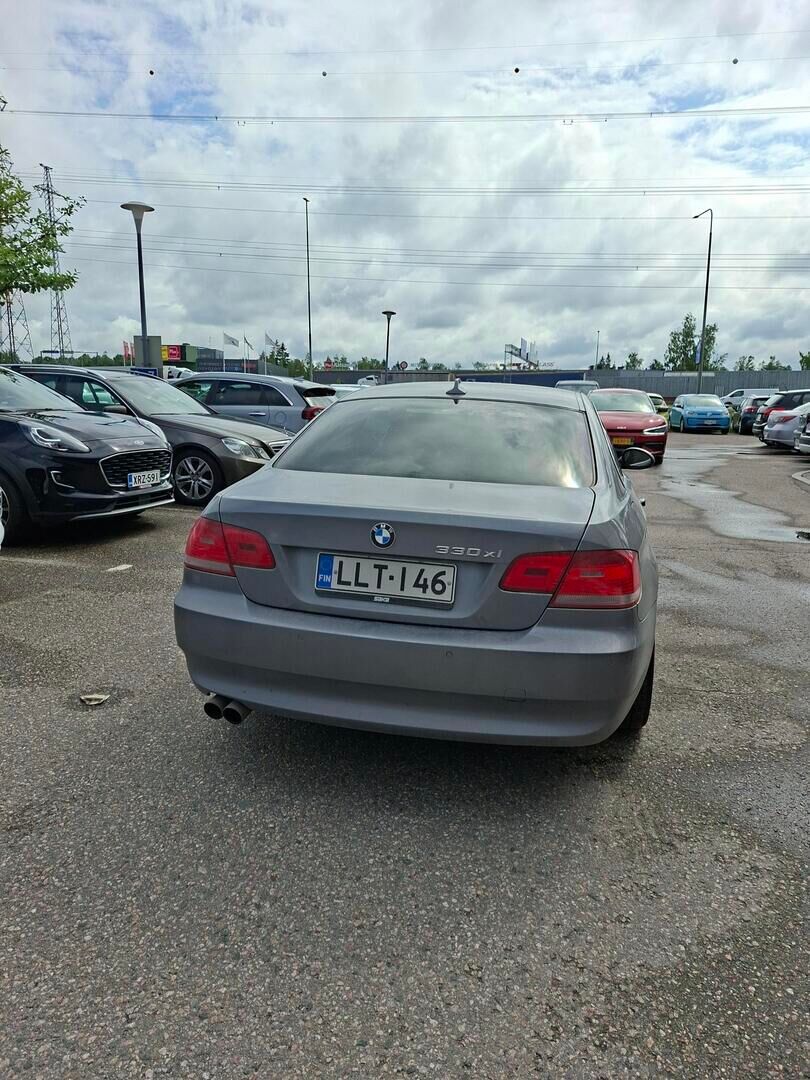 BMW 330 2007 Harmaa