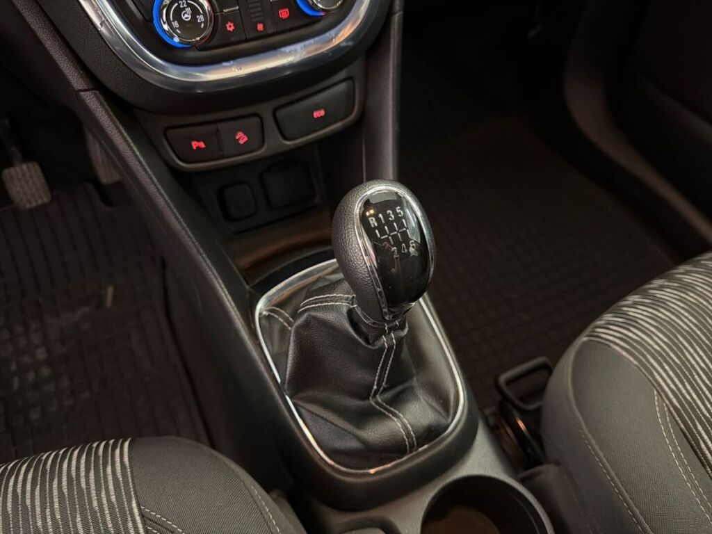 Opel Mokka 2013 Musta