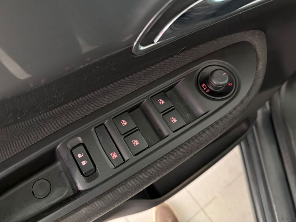 Opel Mokka 2013 Musta