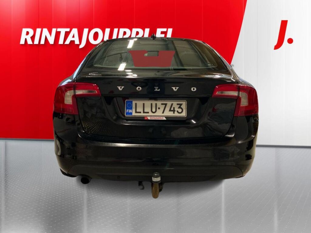 Volvo S60 2013 Musta