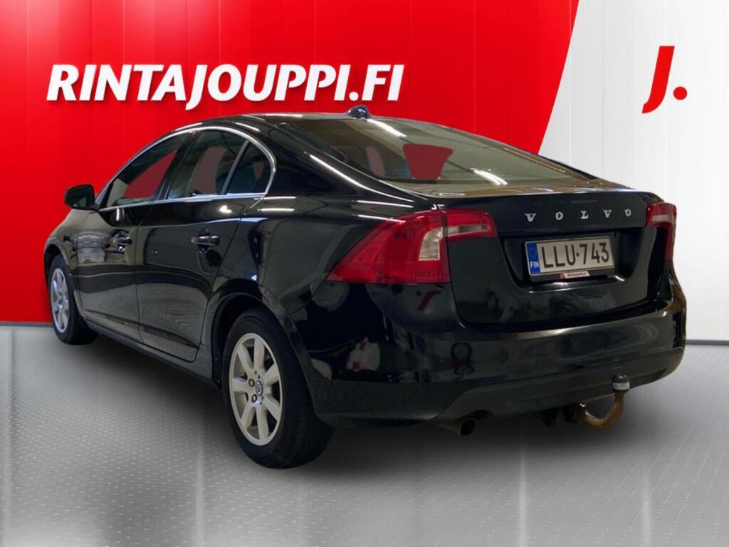 Volvo S60 2013 Musta