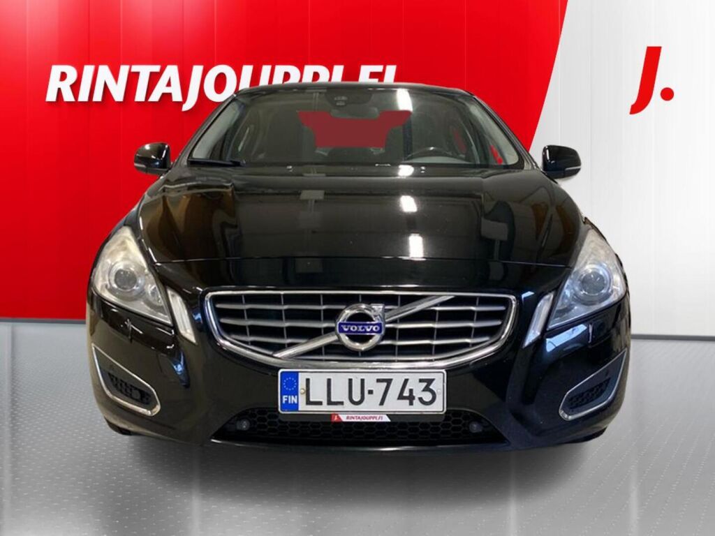 Volvo S60 2013 Musta