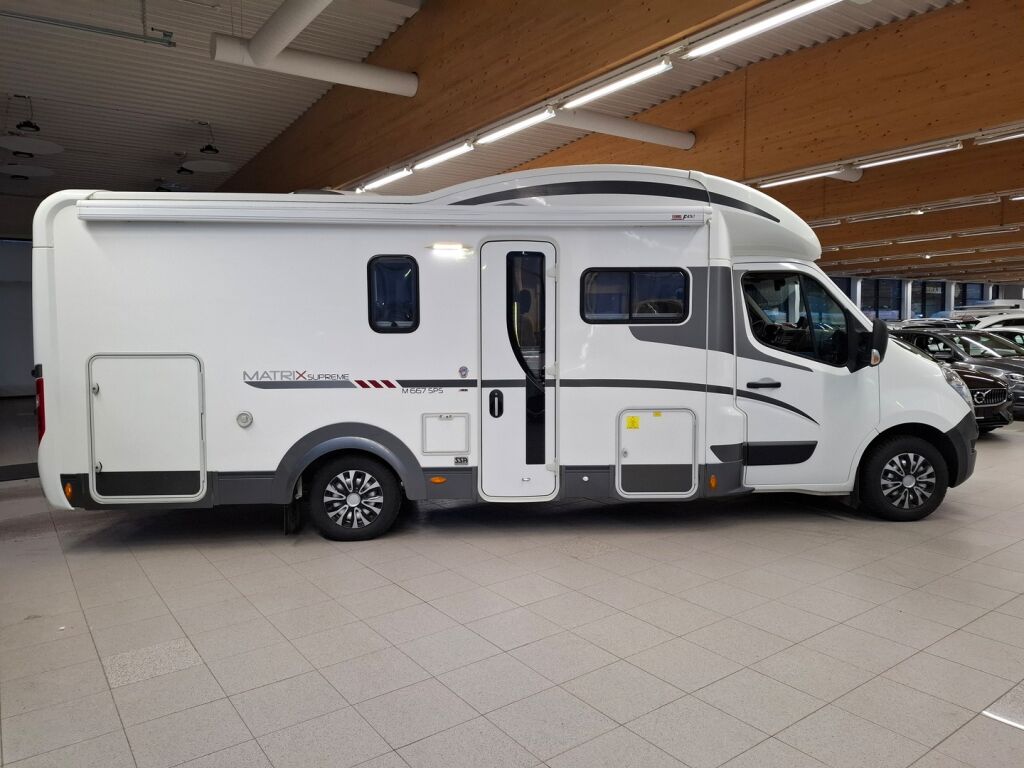 Adria Matrix Supreme 667 SPS 2013 Valkoinen