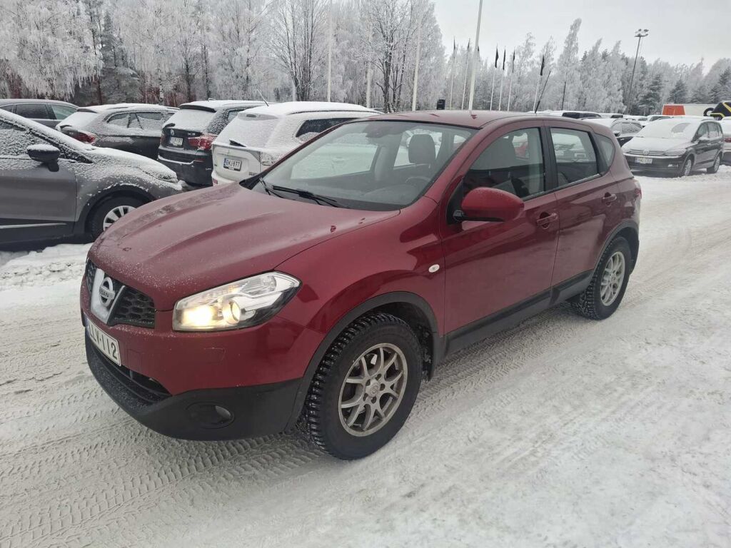 Nissan Qashqai 2013 Punainen