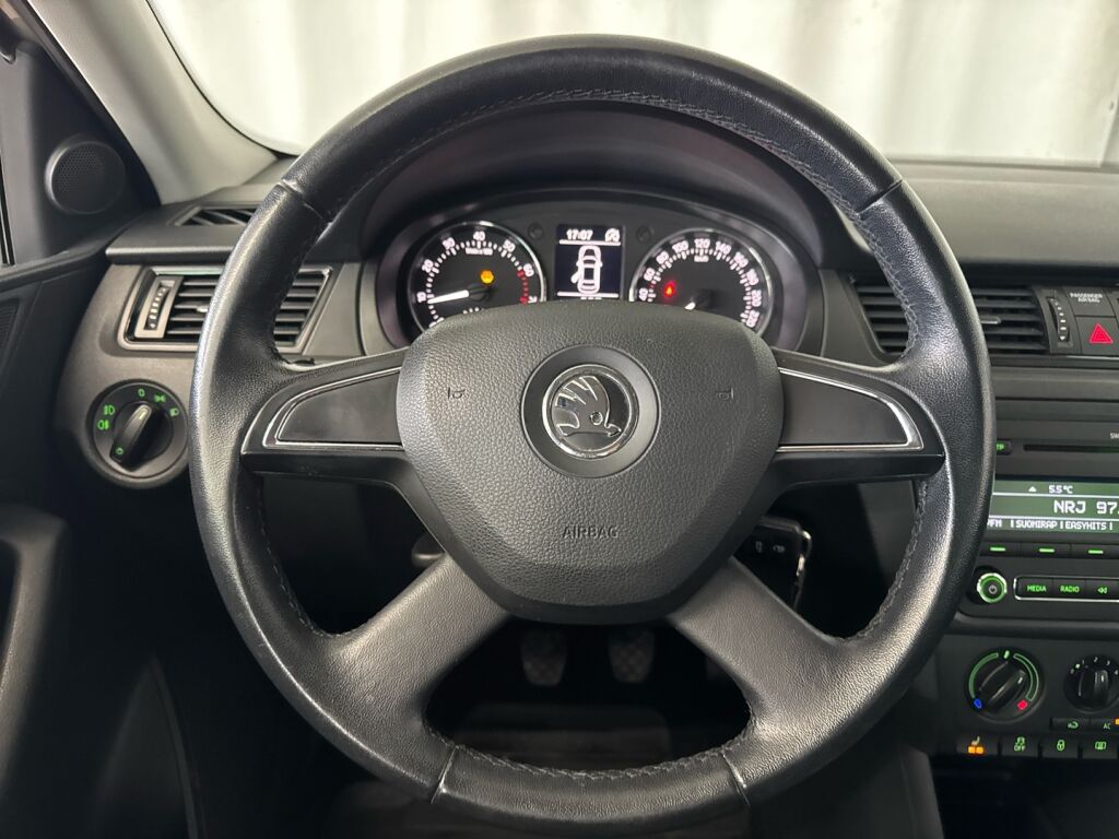 Skoda Rapid 2013 Ruskea (beige)