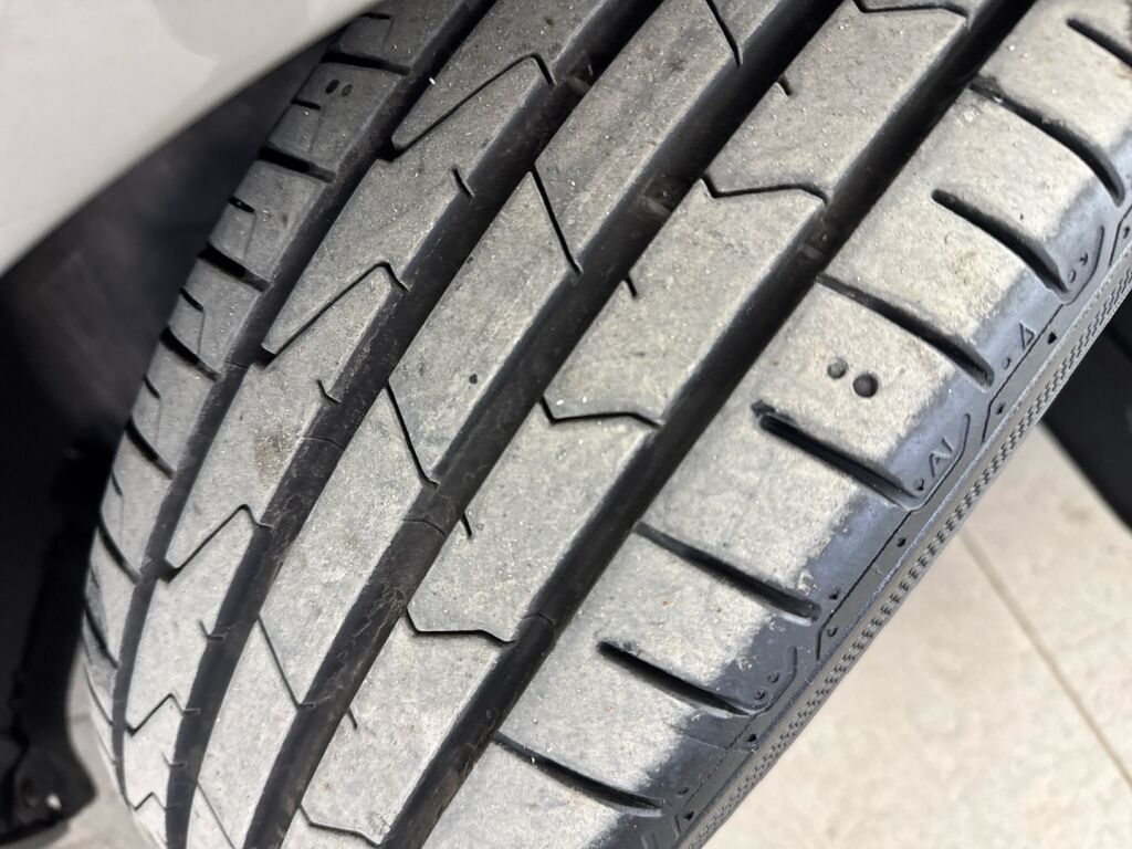 Skoda Rapid 2013 Ruskea (beige)