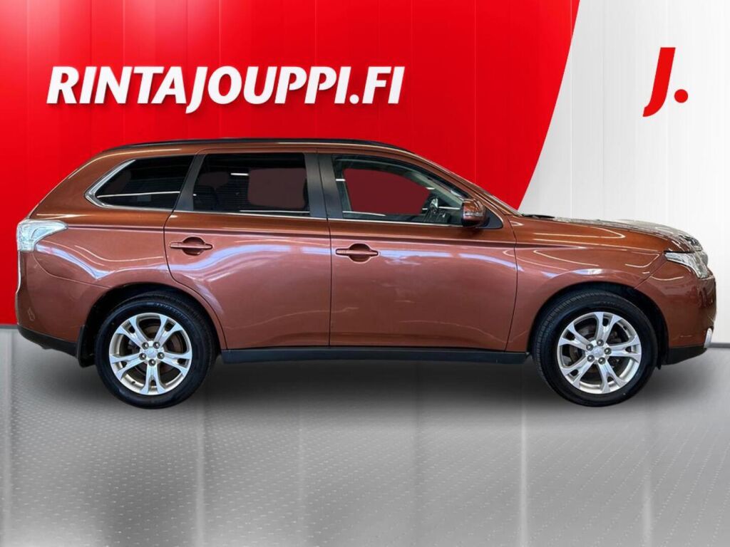 Mitsubishi Outlander 2013 Ruskea (beige)