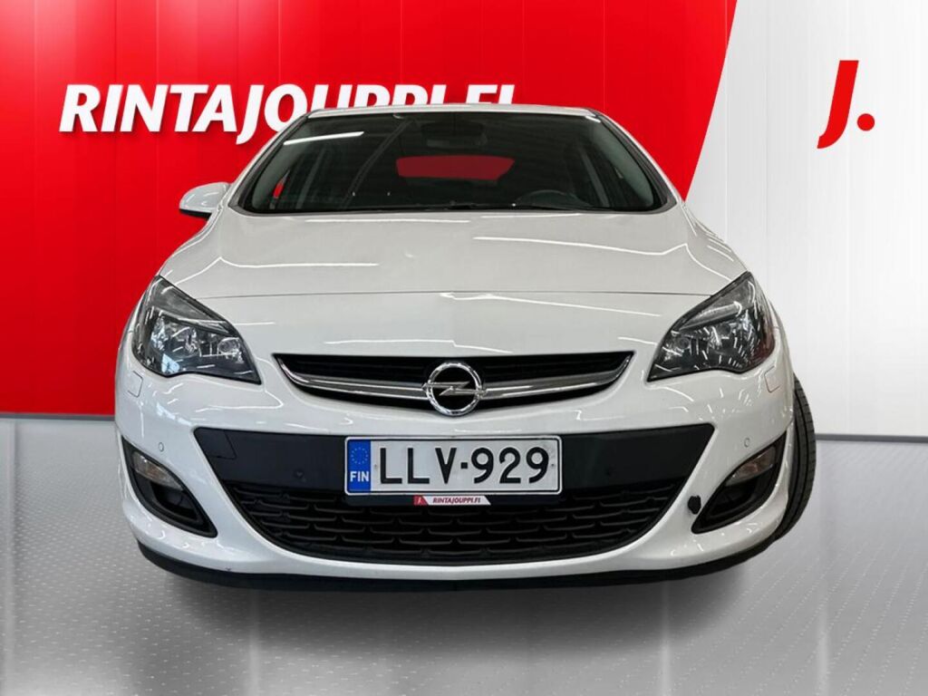 Opel Astra 2013 Valkoinen