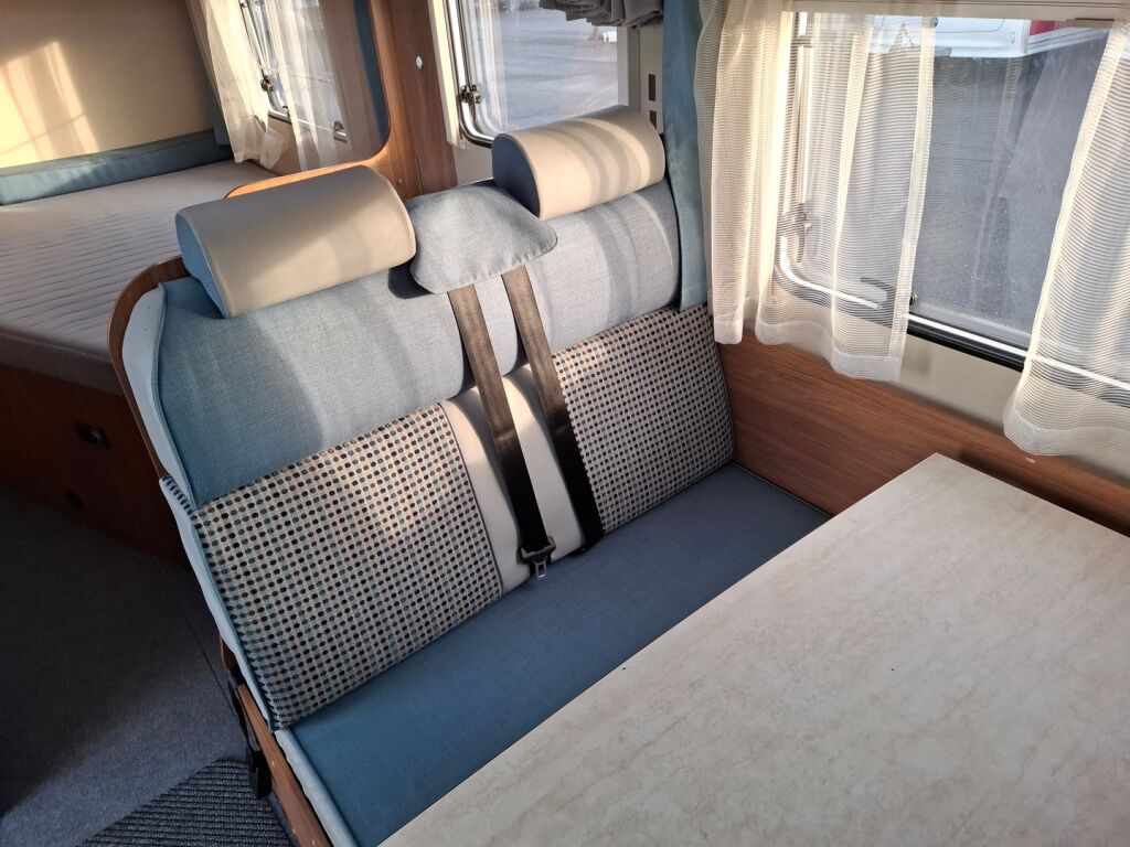 Carado T 348 2014 Valkoinen
