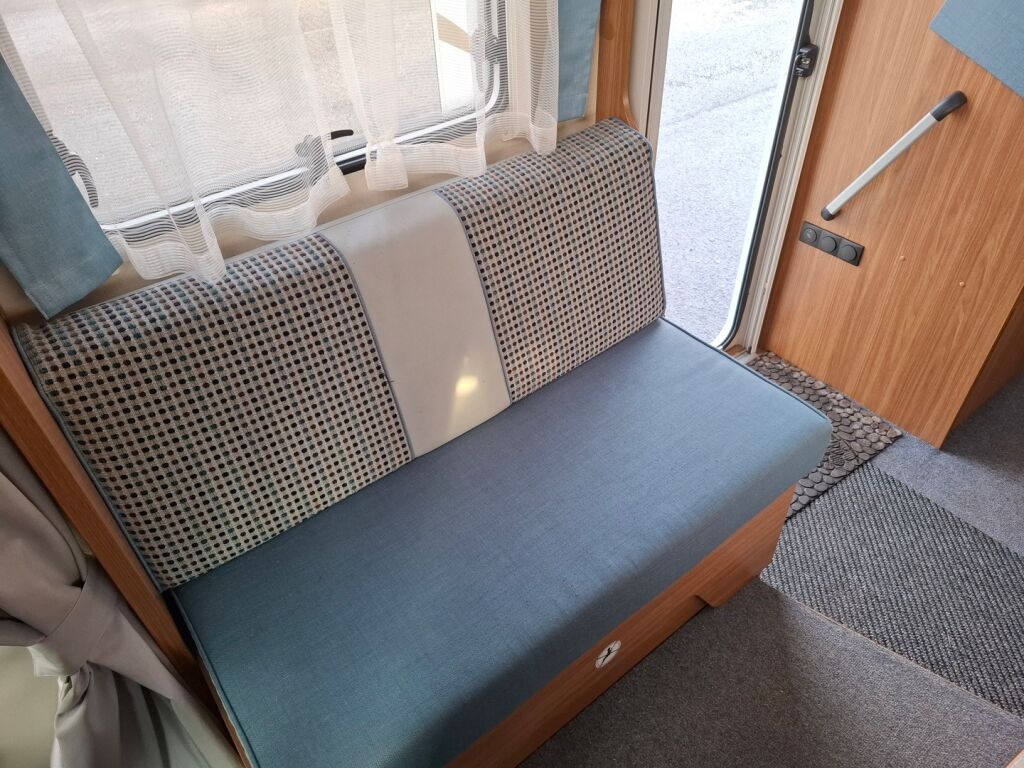 Carado T 348 2014 Valkoinen