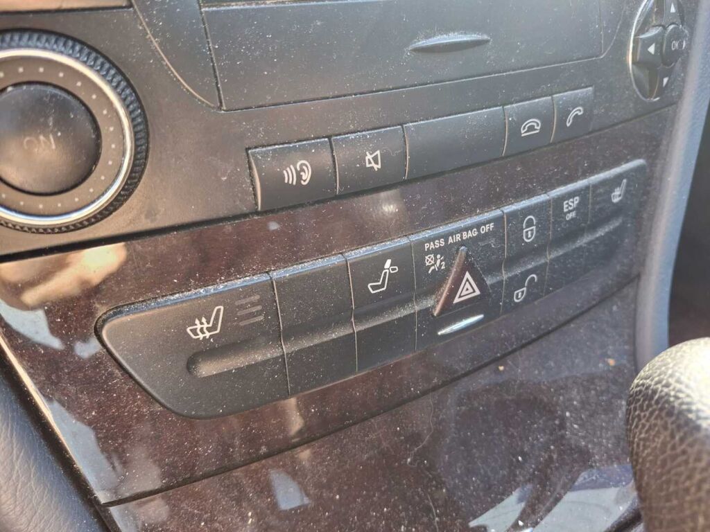 Mercedes-Benz E 2004 Hopea