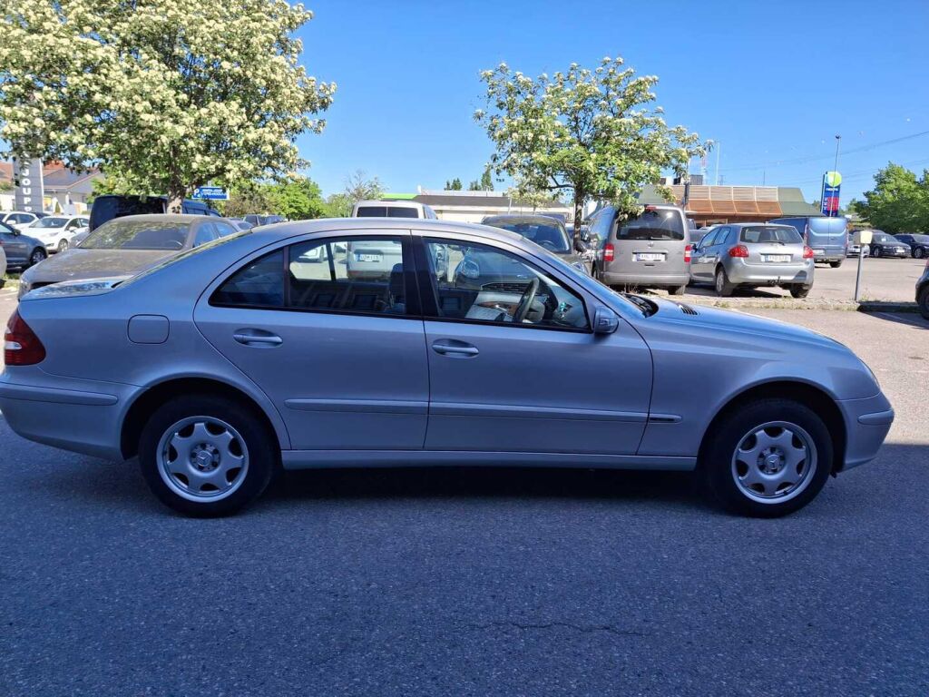 Mercedes-Benz E 2004 Hopea