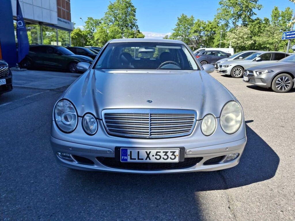 Mercedes-Benz E 2004 Hopea