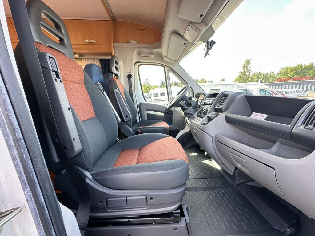 Adria Sport 573 DS 2008 Valkoinen