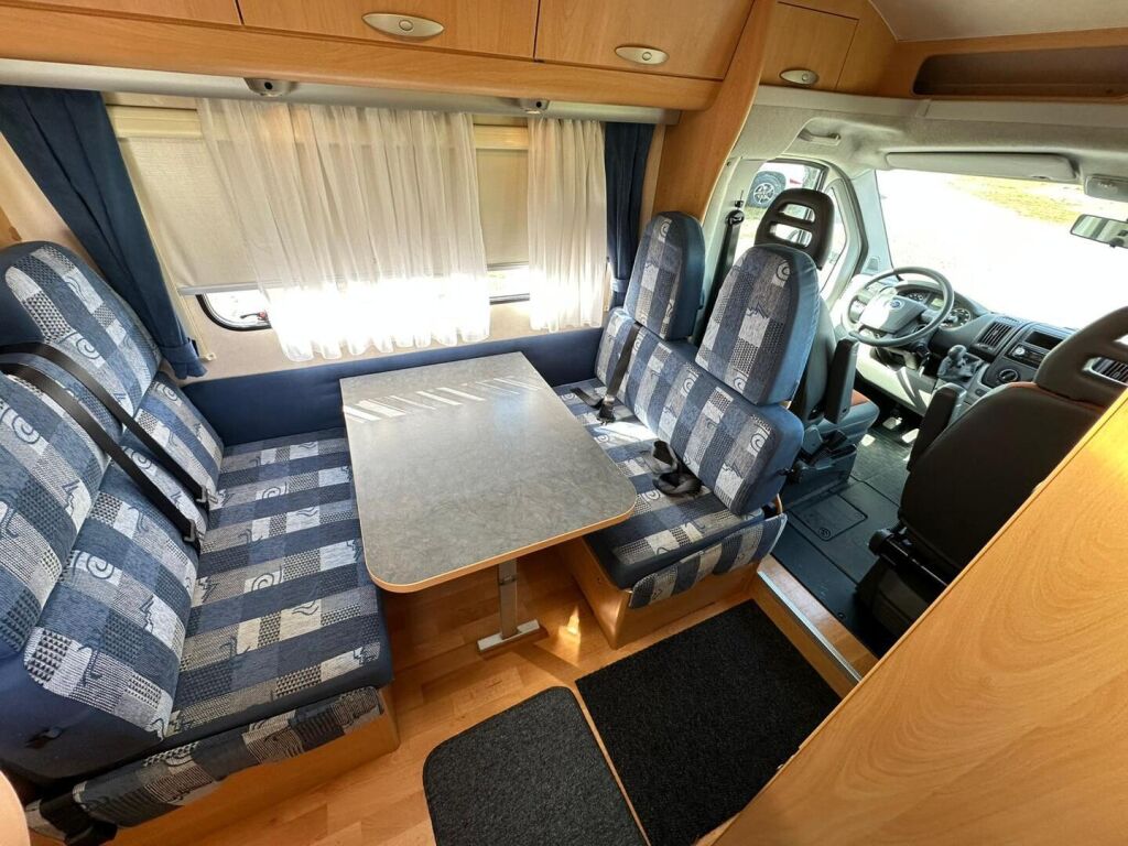 Adria Sport 573 DS 2008 Valkoinen