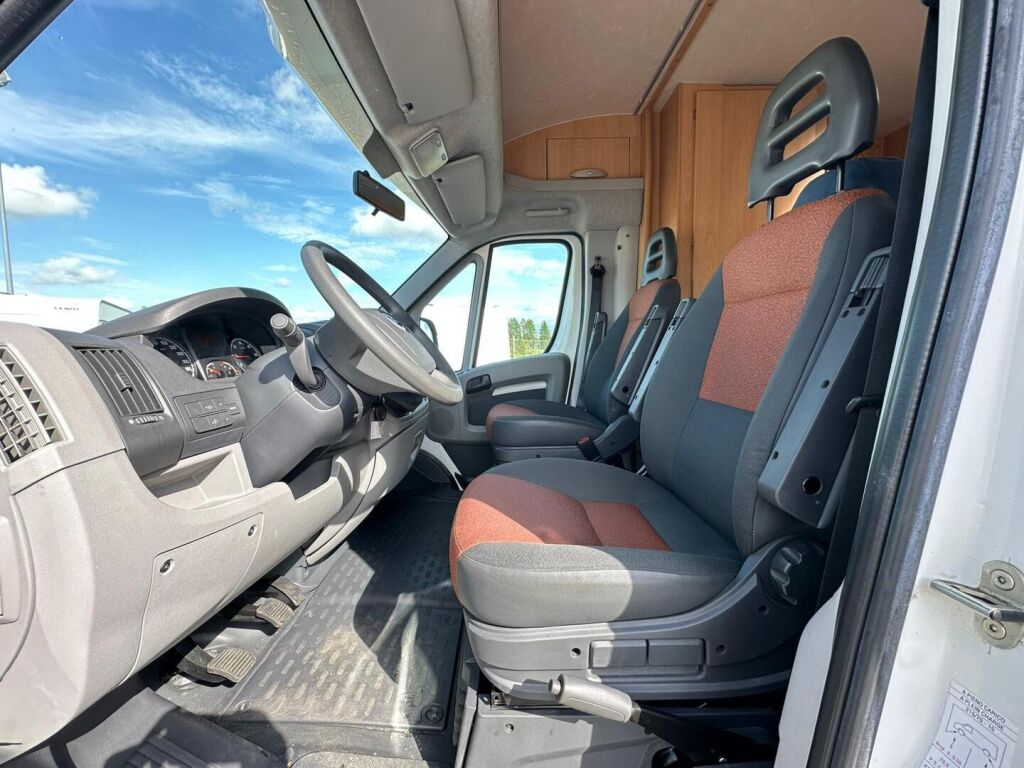 Adria Sport 573 DS 2008 Valkoinen