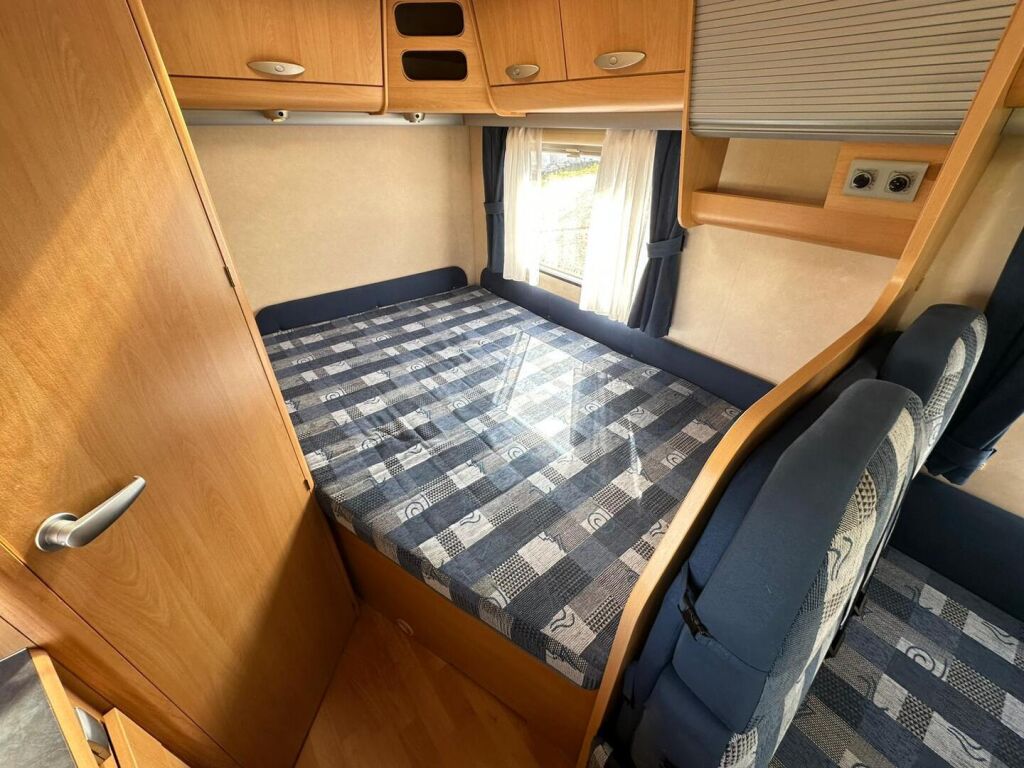 Adria Sport 573 DS 2008 Valkoinen