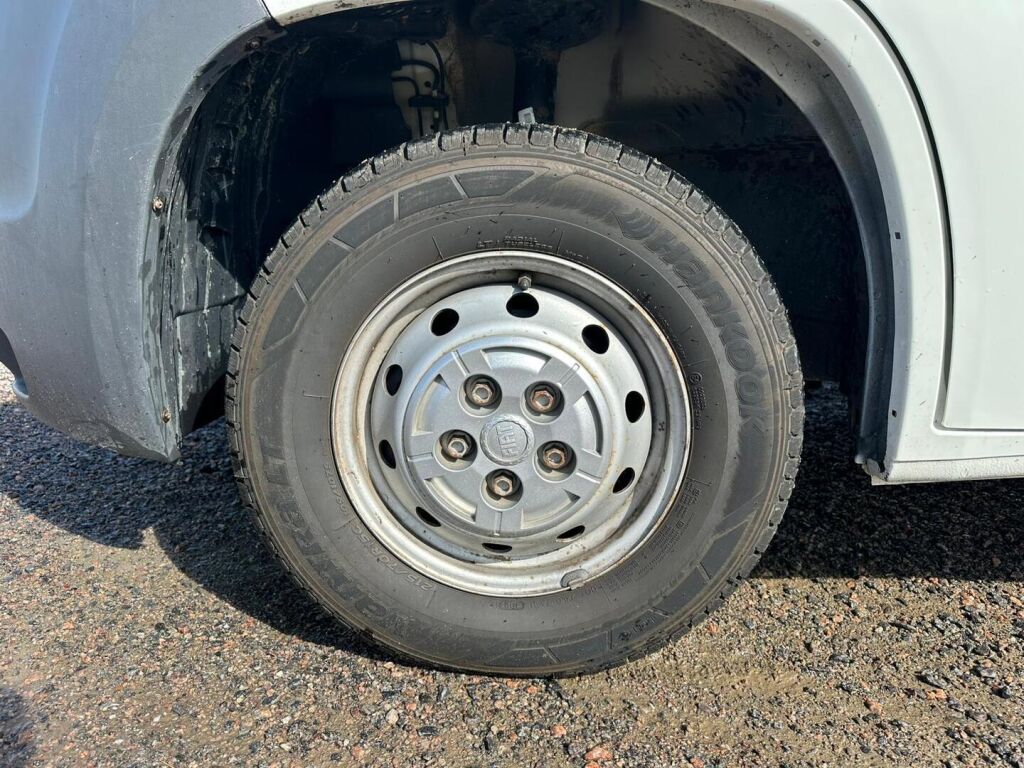 Adria Sport 573 DS 2008 Valkoinen