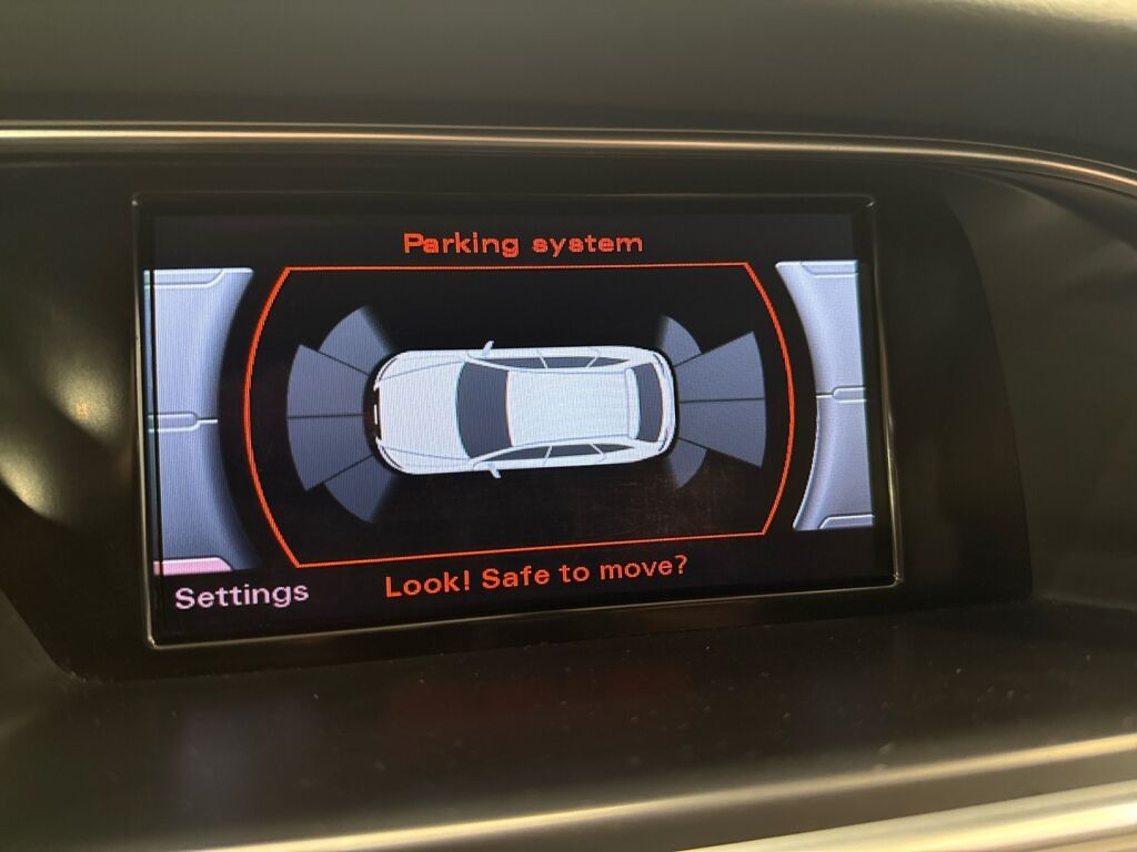 Audi A4 2013 Valkoinen