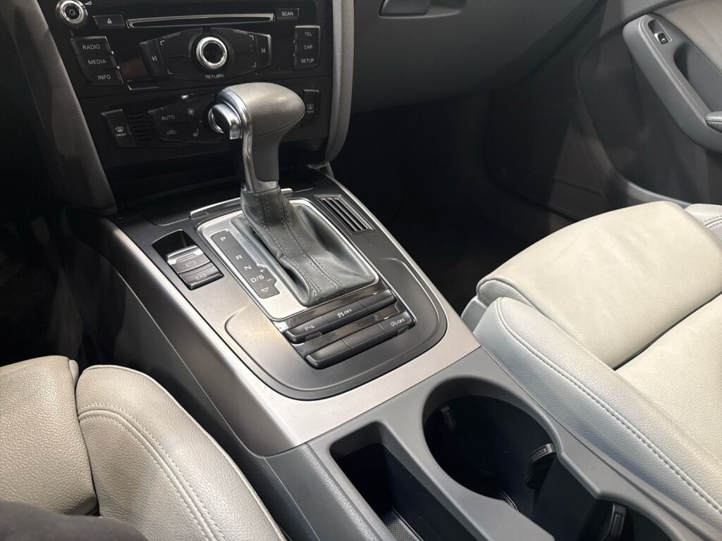 Audi A4 2013 Valkoinen