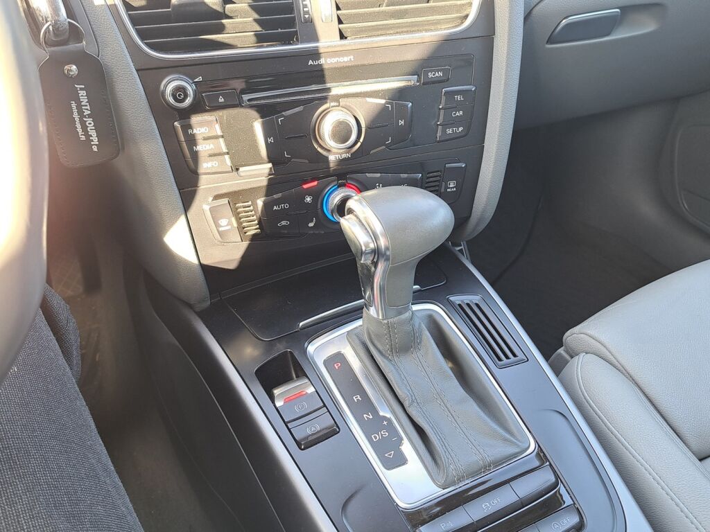 Audi A4 2013 Valkoinen