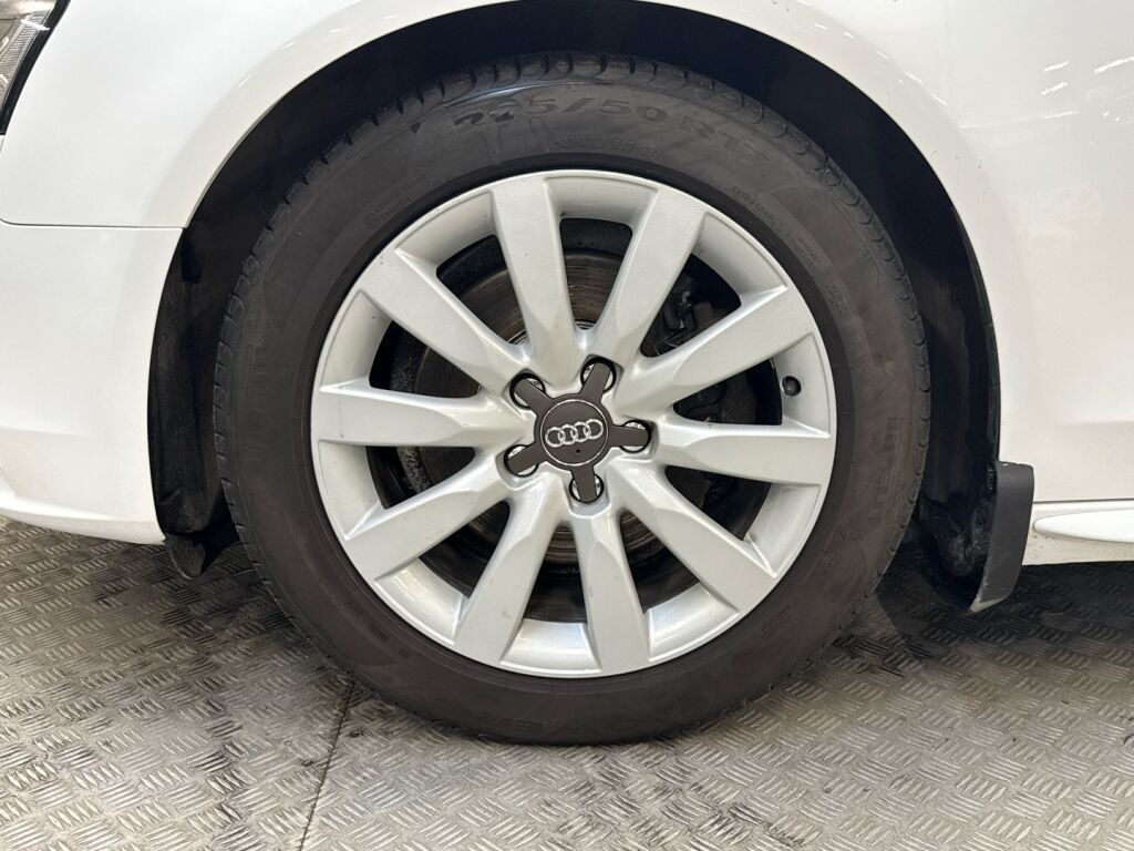 Audi A4 2013 Valkoinen