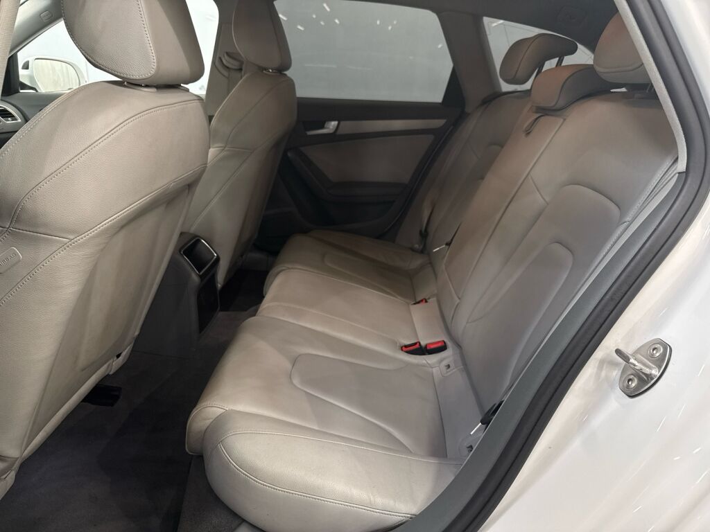 Audi A4 2013 Valkoinen