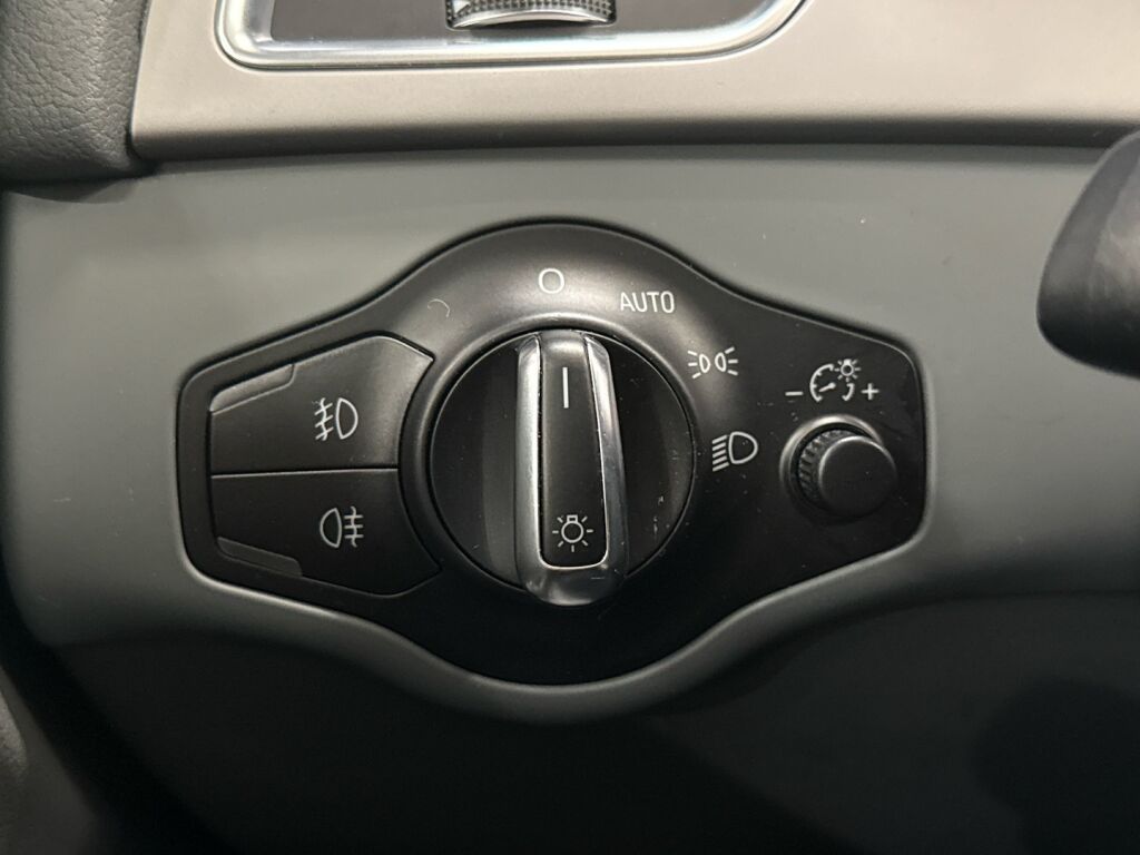Audi A4 2013 Valkoinen