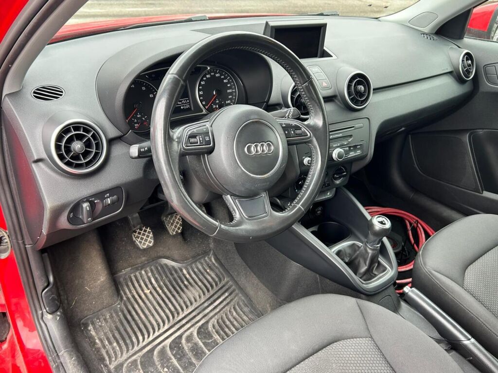 Audi A1 2013 Punainen