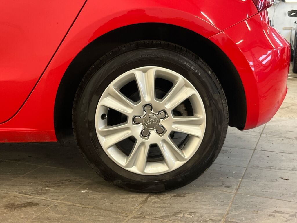 Audi A1 2013 Punainen