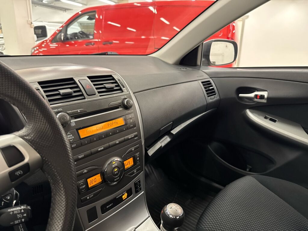 Toyota Corolla 2013 Hopea