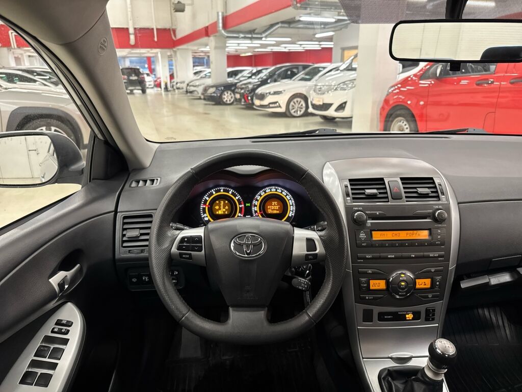 Toyota Corolla 2013 Hopea