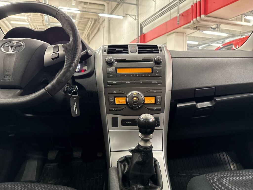 Toyota Corolla 2013 Hopea