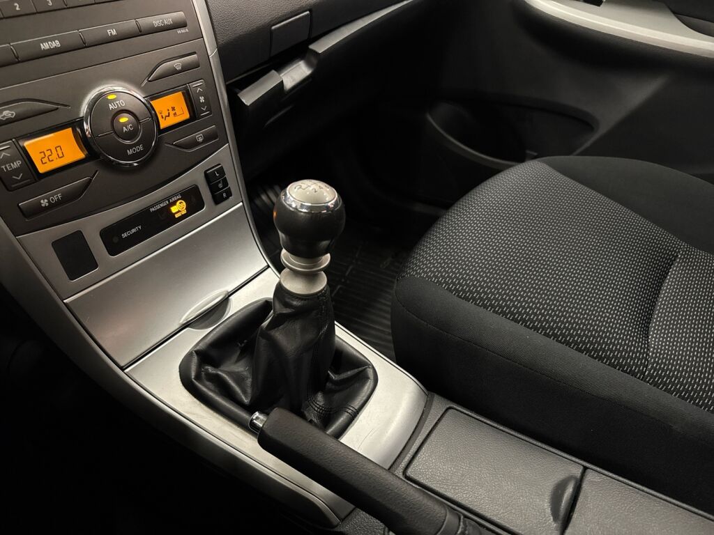 Toyota Corolla 2013 Hopea