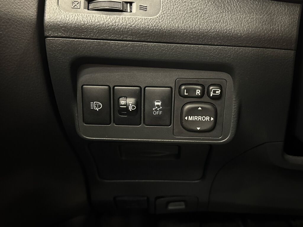 Toyota Corolla 2013 Hopea