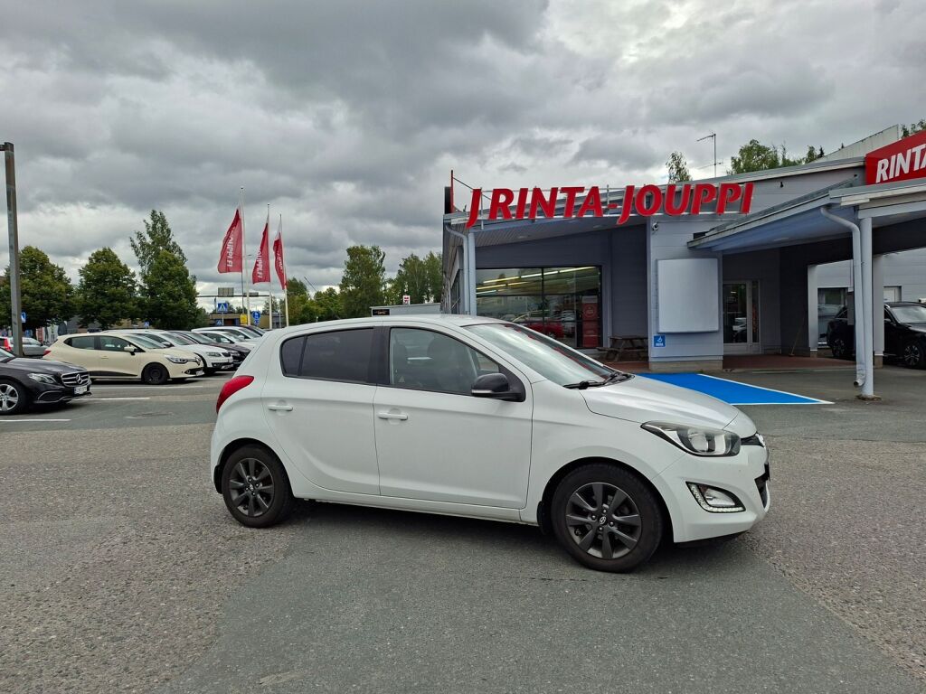 Hyundai i20 5d 2015 Valkoinen