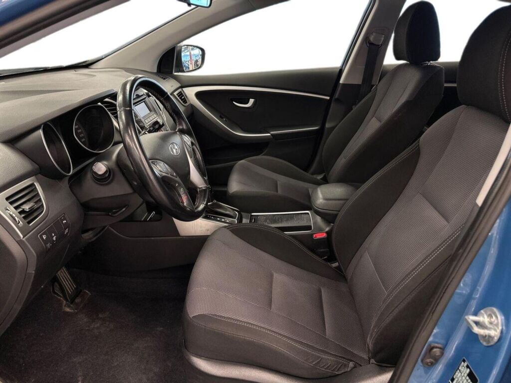Hyundai i30 5d 2013 Sininen