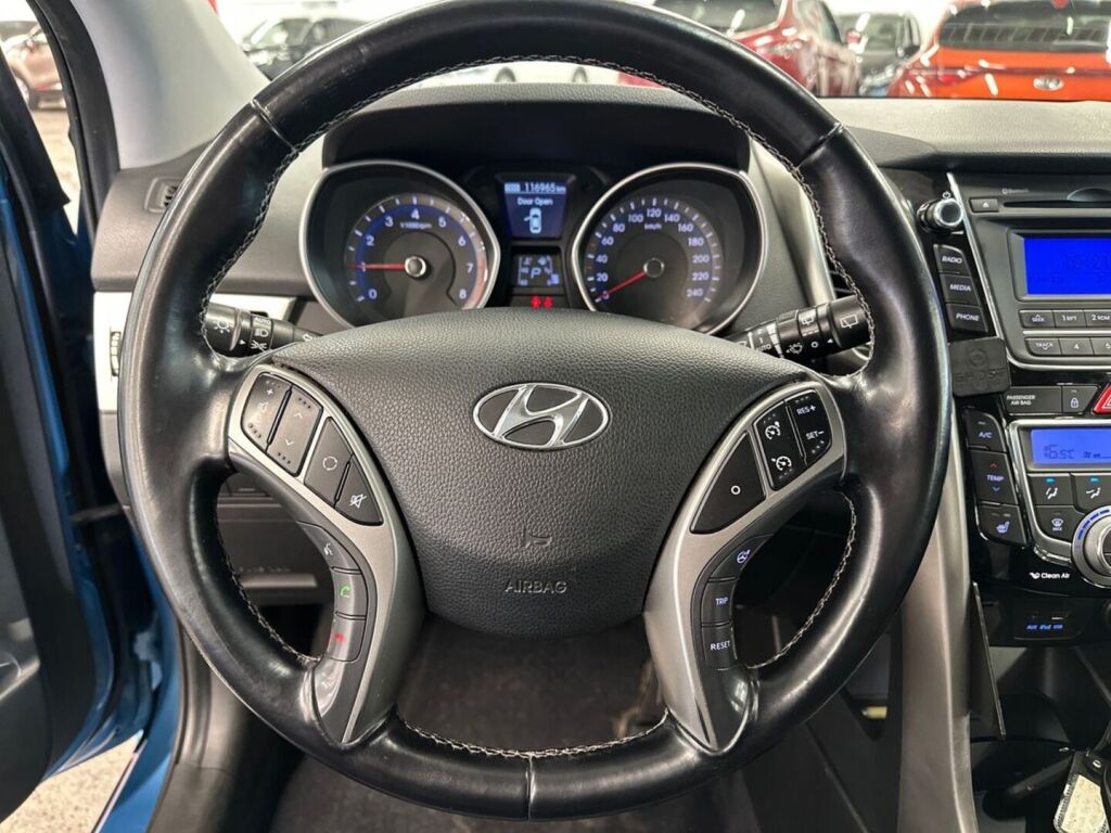 Hyundai i30 5d 2013 Sininen