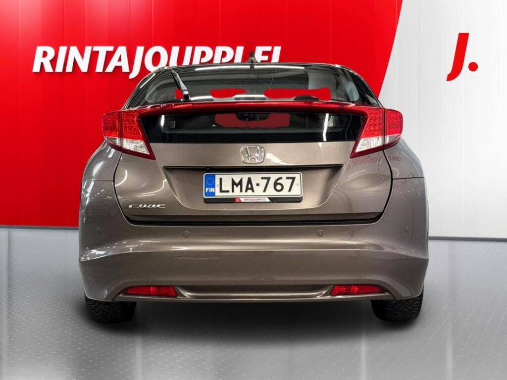 Honda Civic 2013 Ruskea (beige)