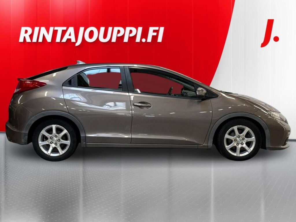 Honda Civic 2013 Ruskea (beige)