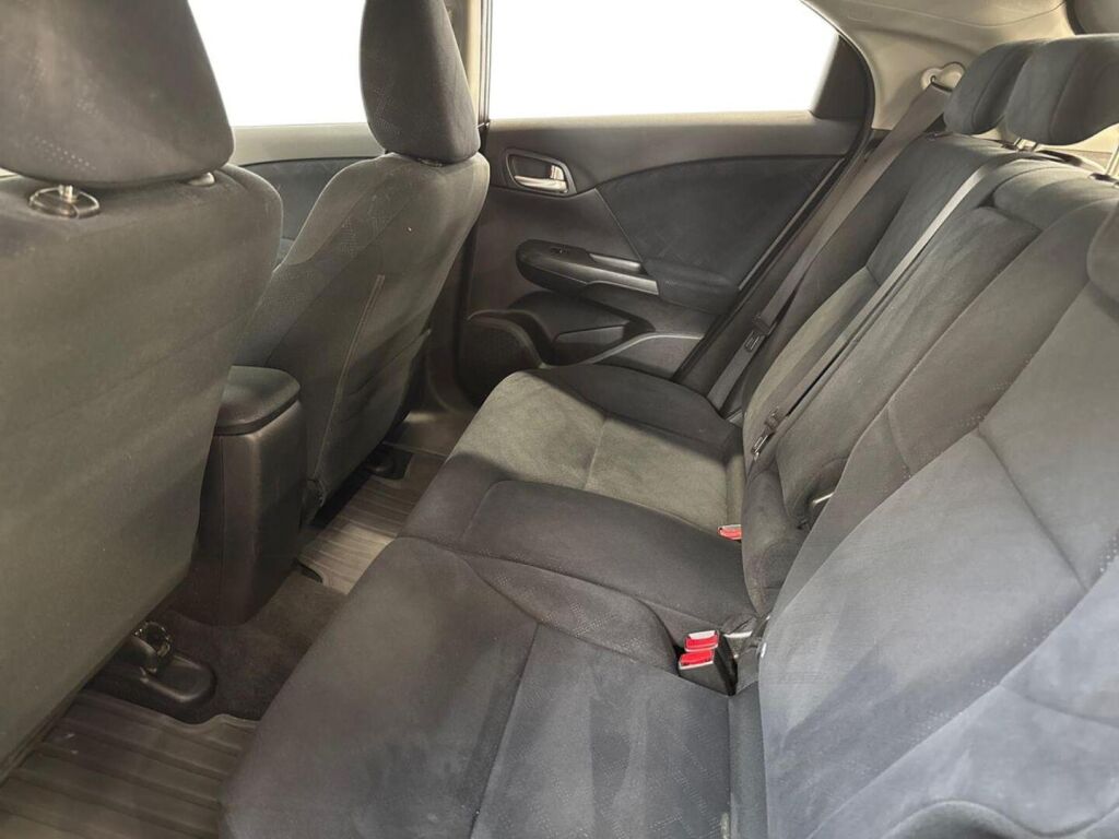 Honda Civic 2013 Ruskea (beige)