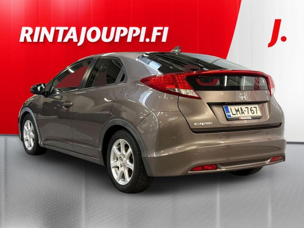Honda Civic 2013 Ruskea (beige)