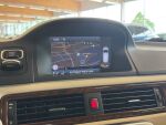 Volvo V70 2014 Punainen
