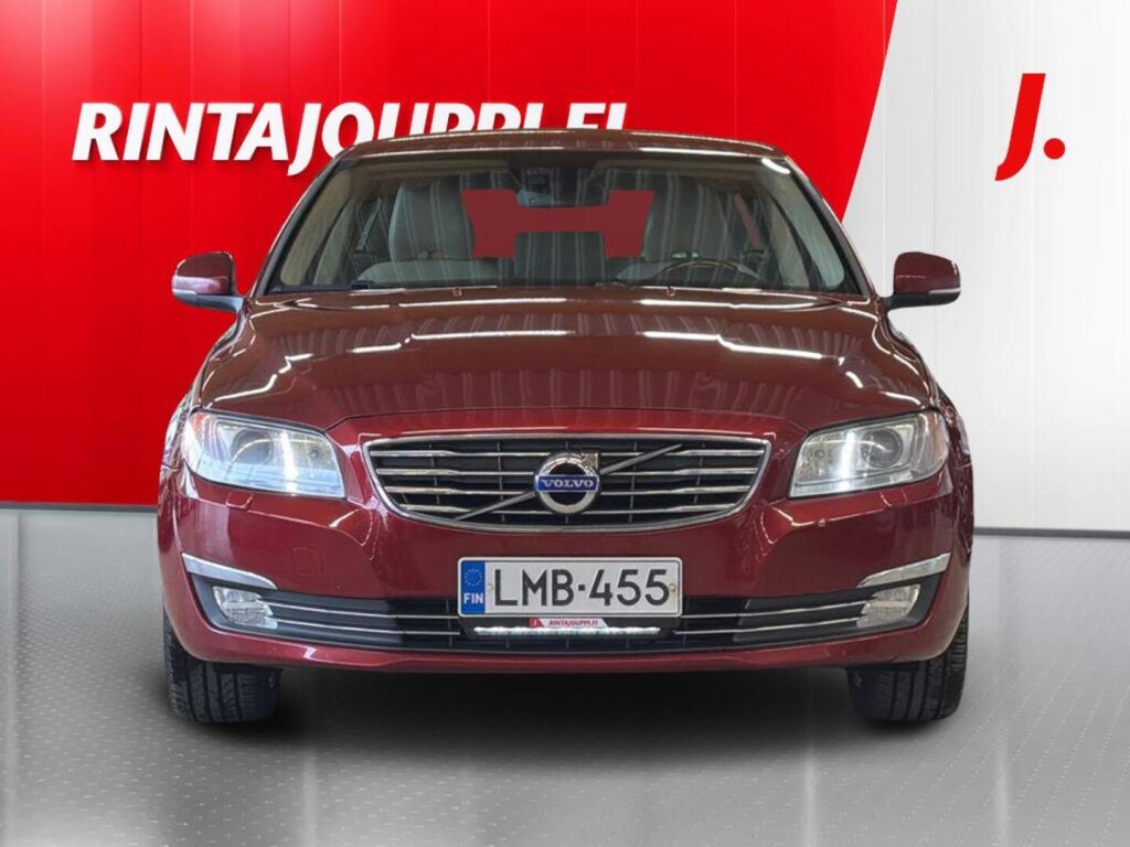 Volvo V70 2014 Punainen