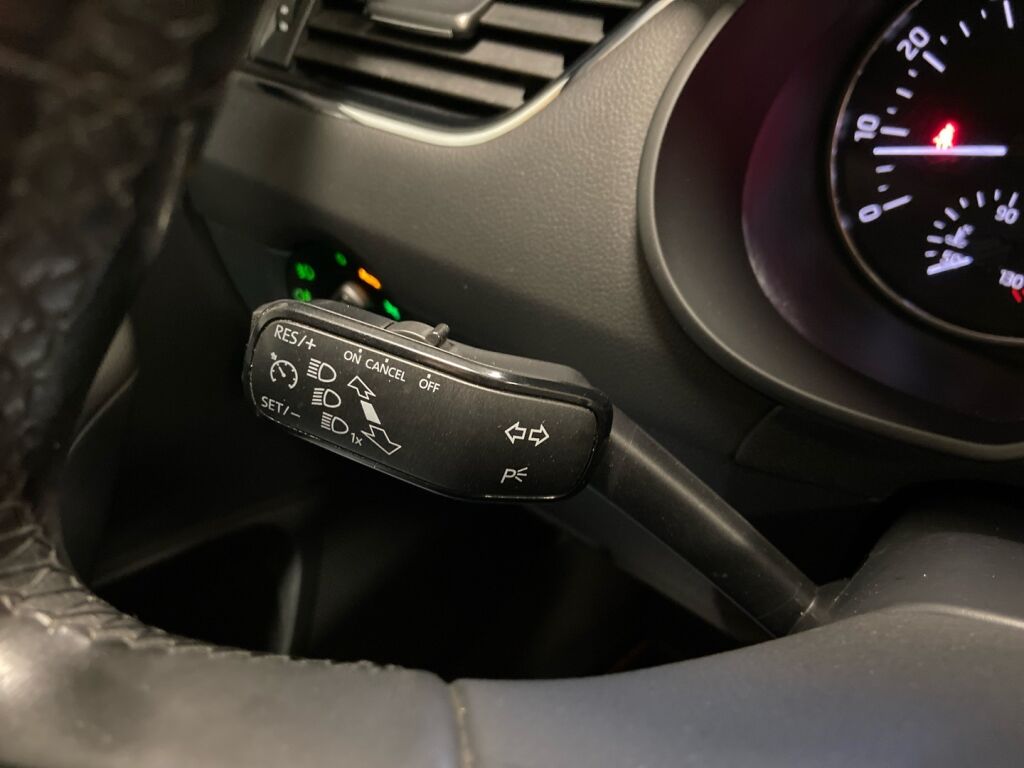 Skoda Octavia 2013 Valkoinen