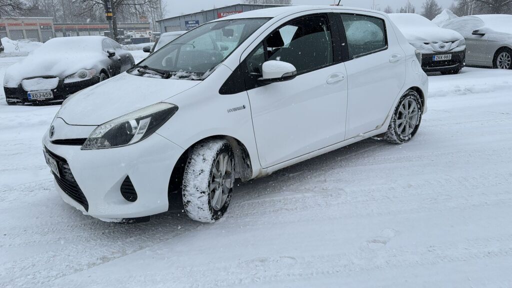 Toyota Yaris 2013 Valkoinen
