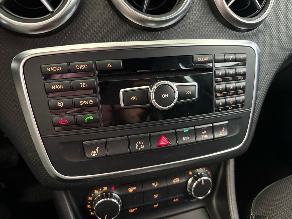 Mercedes-Benz A 2013 Valkoinen